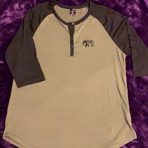 Women’s elephant Henley tee Large